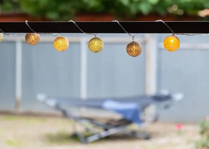 Casa Luminoasa Cu Gradina Privata Bükreş