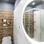 Casa Luminoasa Cu Gradina Privata Bucharest