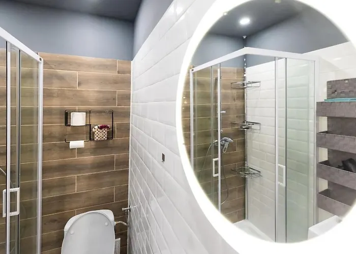 Casa Luminoasa Cu Gradina Privata Бухарест