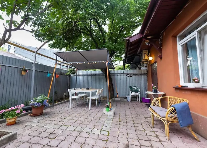 Апартаменти Casa Luminoasa Cu Gradina Privata *